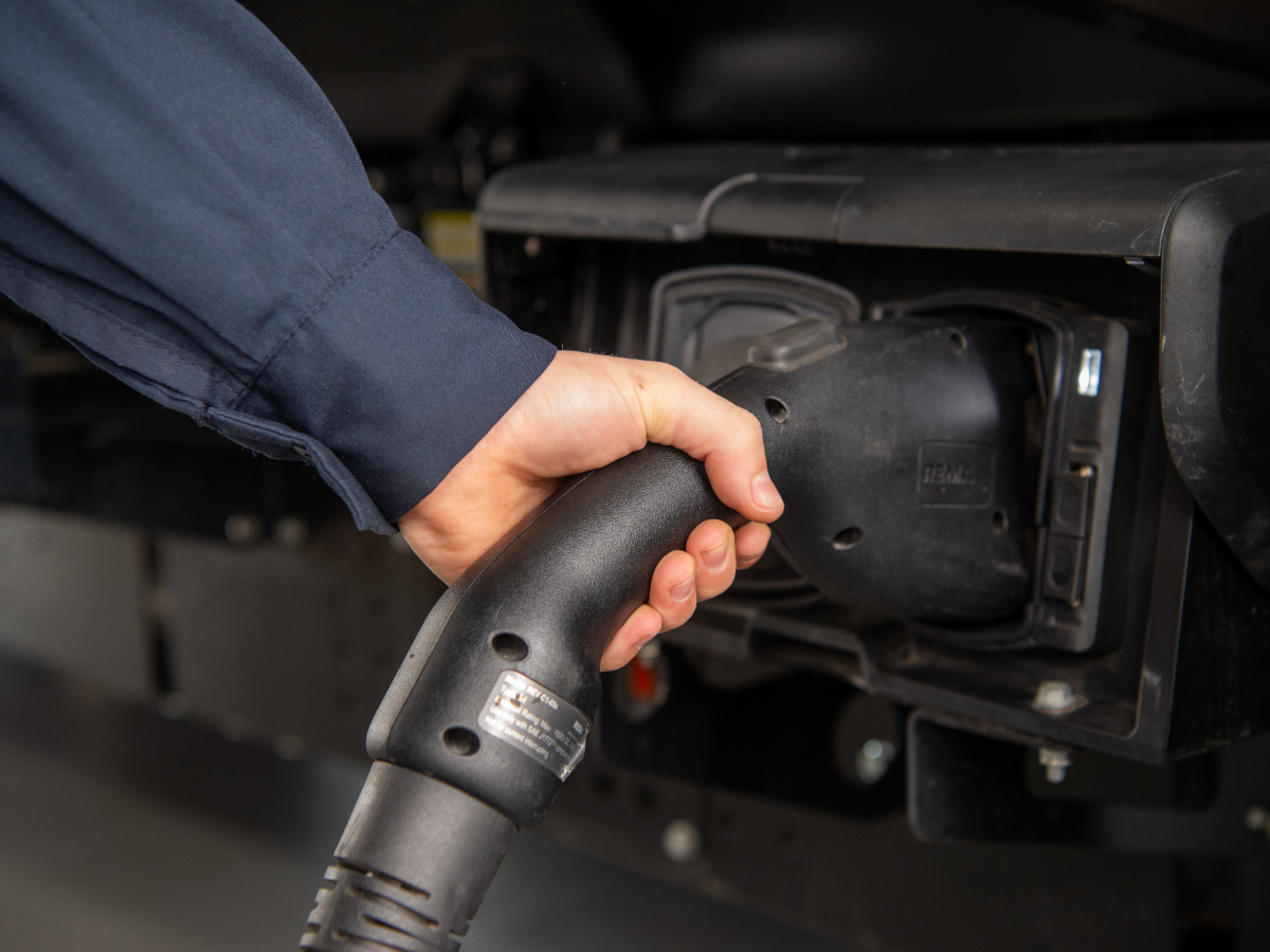 charge ev battery